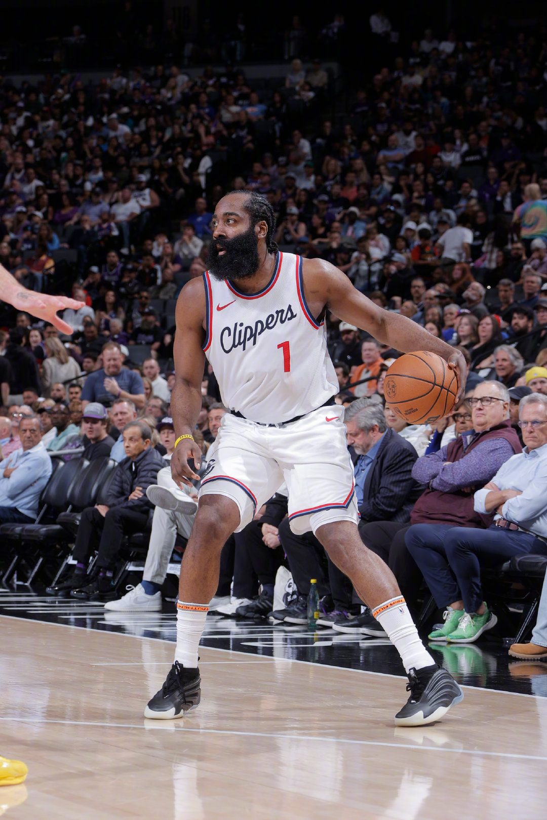 快船队老将关键时刻挺身而出，助球队逆转胜的简单介绍