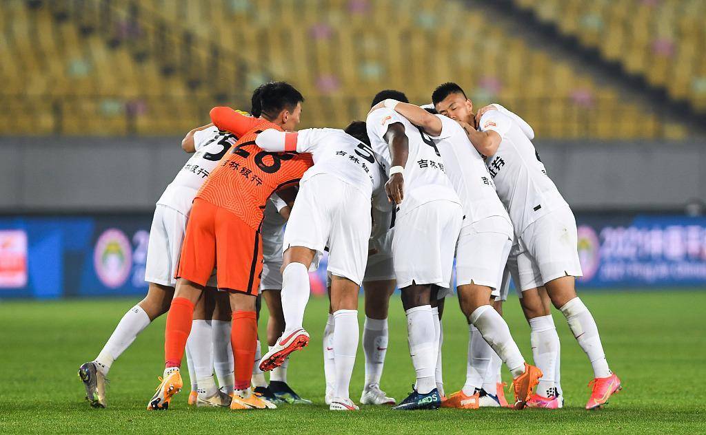 战无不胜:足球赛区顶级球队奋起直追(战无不胜歌曲) 战无不胜:足球赛区顶级球队奋起直追(战无不胜歌曲)