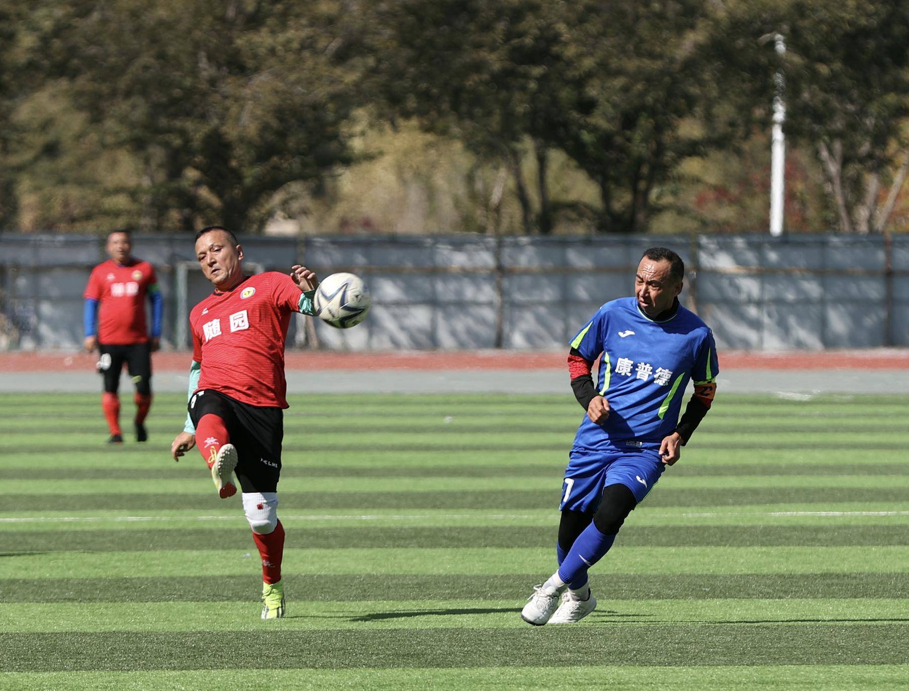 战无不胜:足球赛区顶级球队奋起直追(战无不胜歌曲) 战无不胜:足球赛区顶级球队奋起直追(战无不胜歌曲)