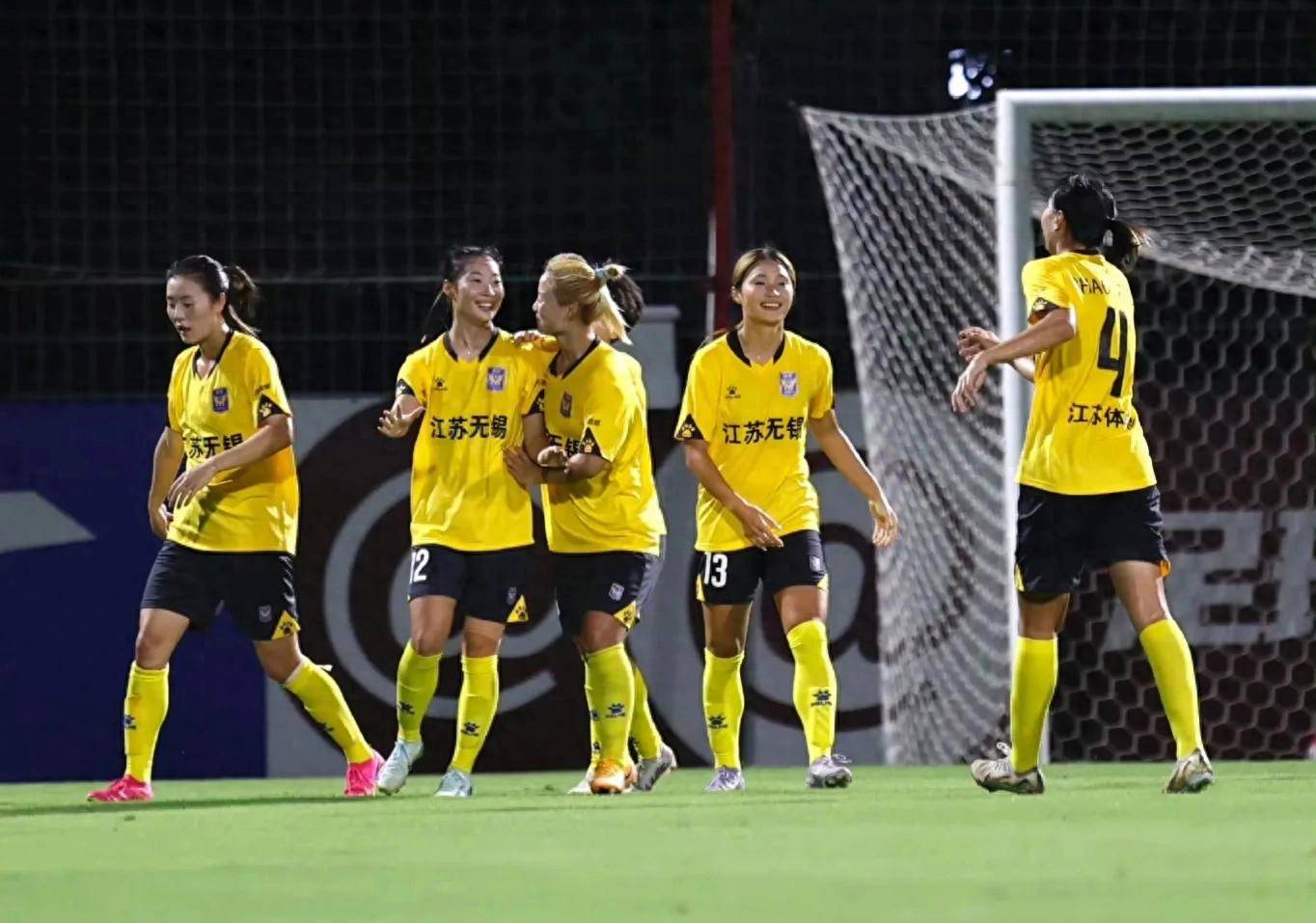 机会：女足比赛中各显神通，挑战卓越极限